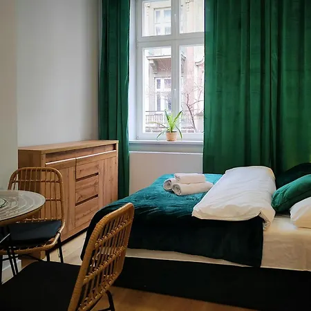 Hugo Eden Apartments-2